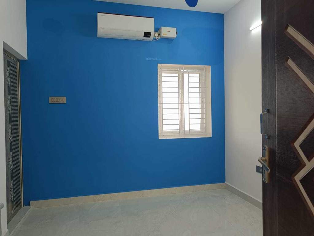 best home metro grand Bedroom