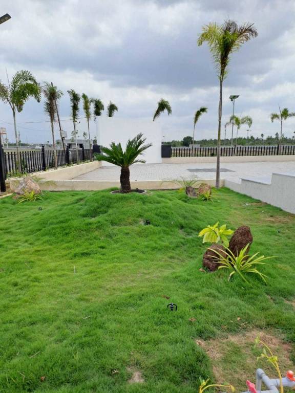 best home metro grand Plot