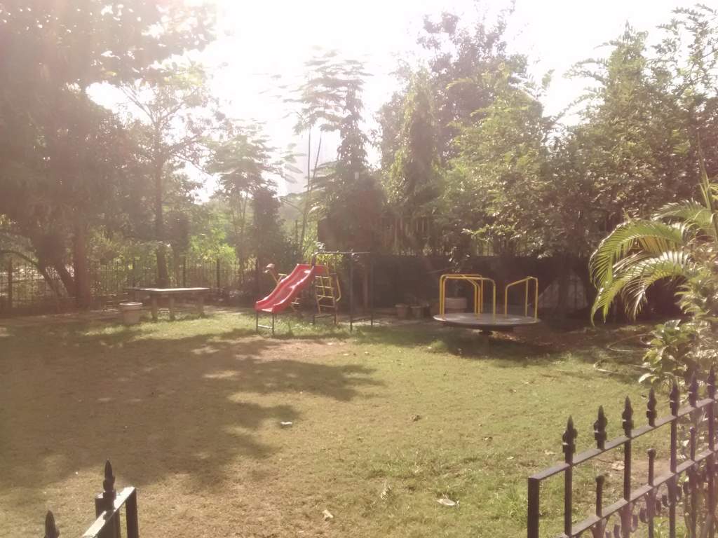  residencies Children's play area
