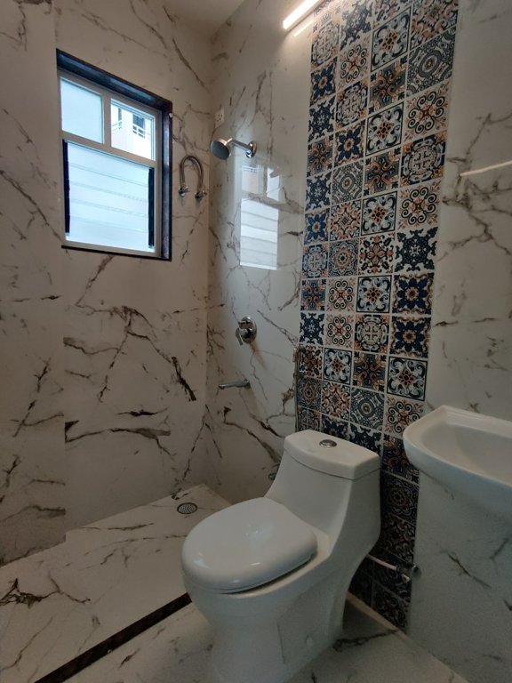  sdpl greens rowhouse ii Bathroom