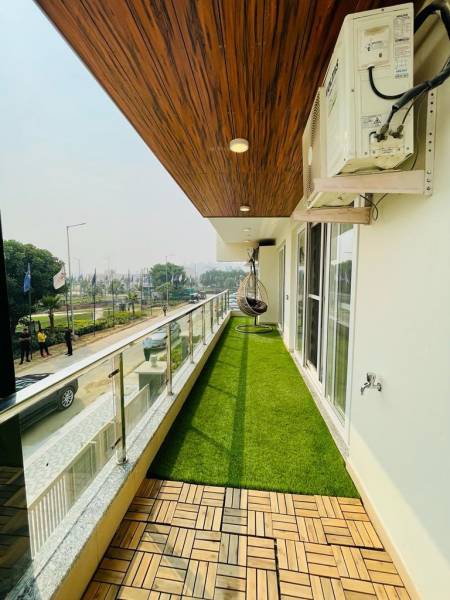  modern-home-sec-67a Balcony