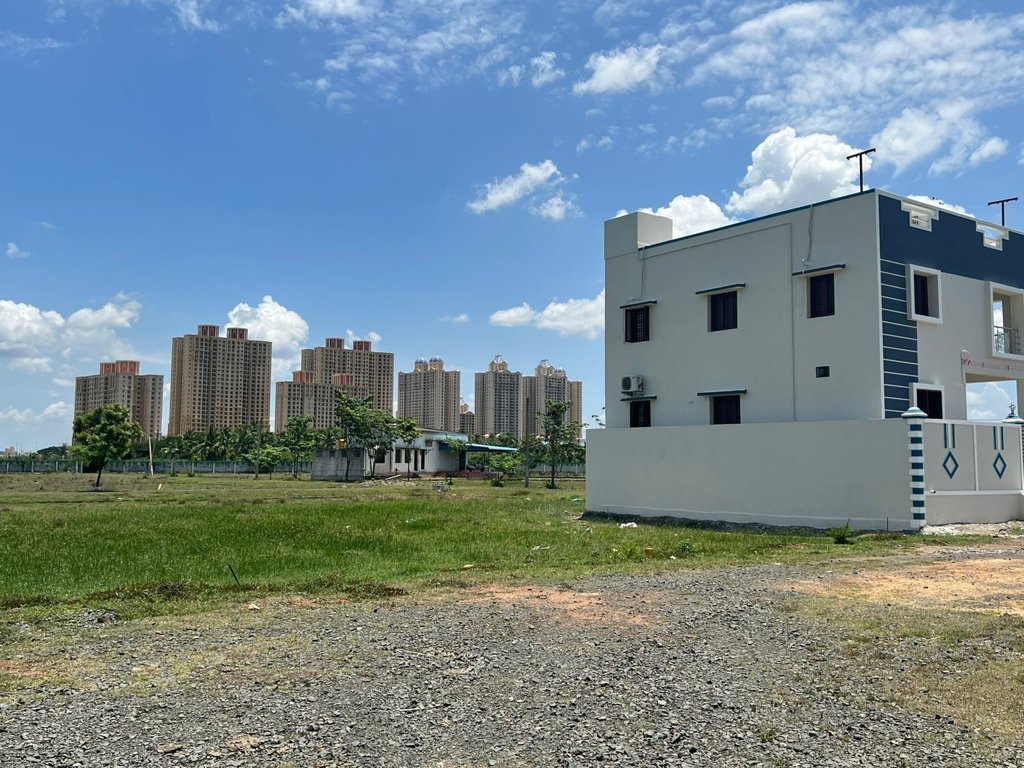  ekansha avenue Plot