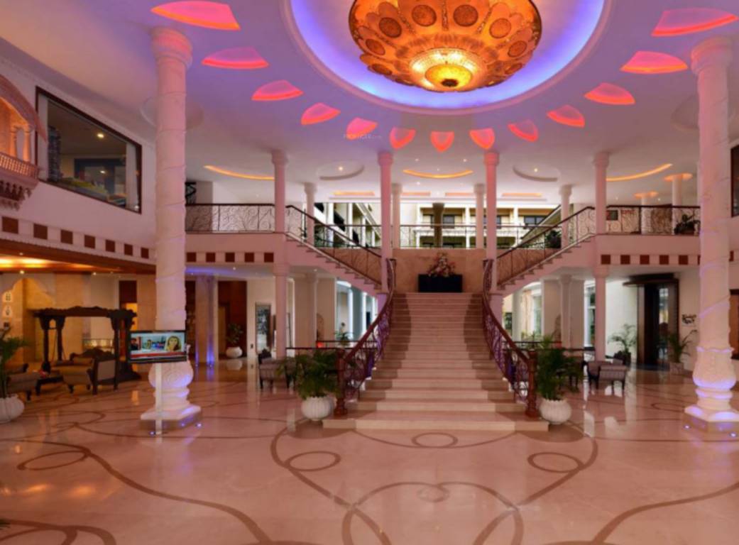  one plus Living Area