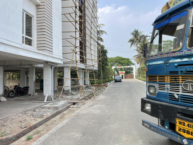 Nitu Sunshine Green City