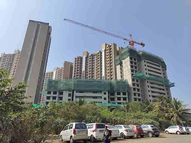 Gurukrupa Marina Enclave Wings Q And R With Kindergarten Phase IV