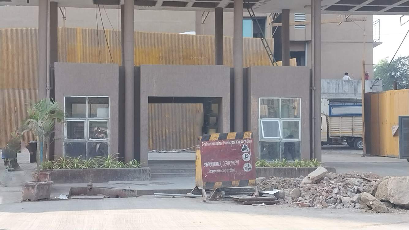 Gurukrupa Marina Enclave Wings Q And R With Kindergarten Phase IV