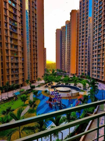amenities of Gurukrupa Marina Enclave Wings Q And R With Kindergarten Phase IV
