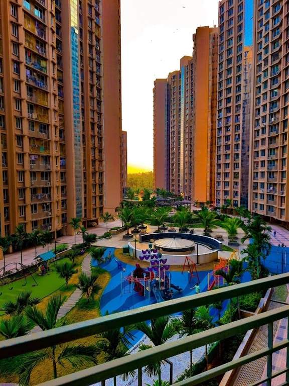 Gurukrupa Marina Enclave Wings Q And R With Kindergarten Phase IV