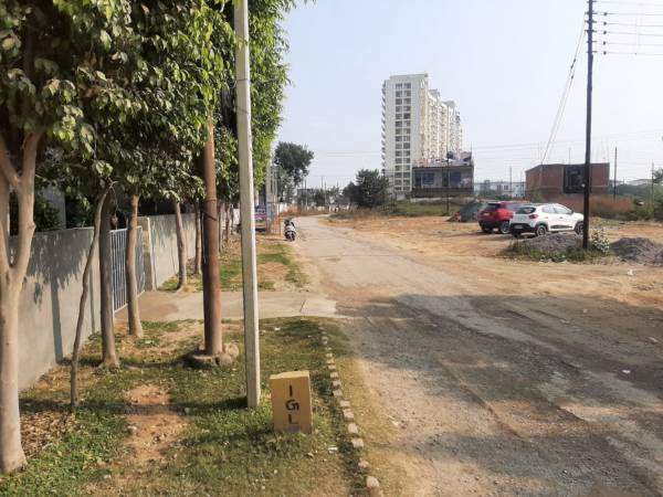  green Internal Roads