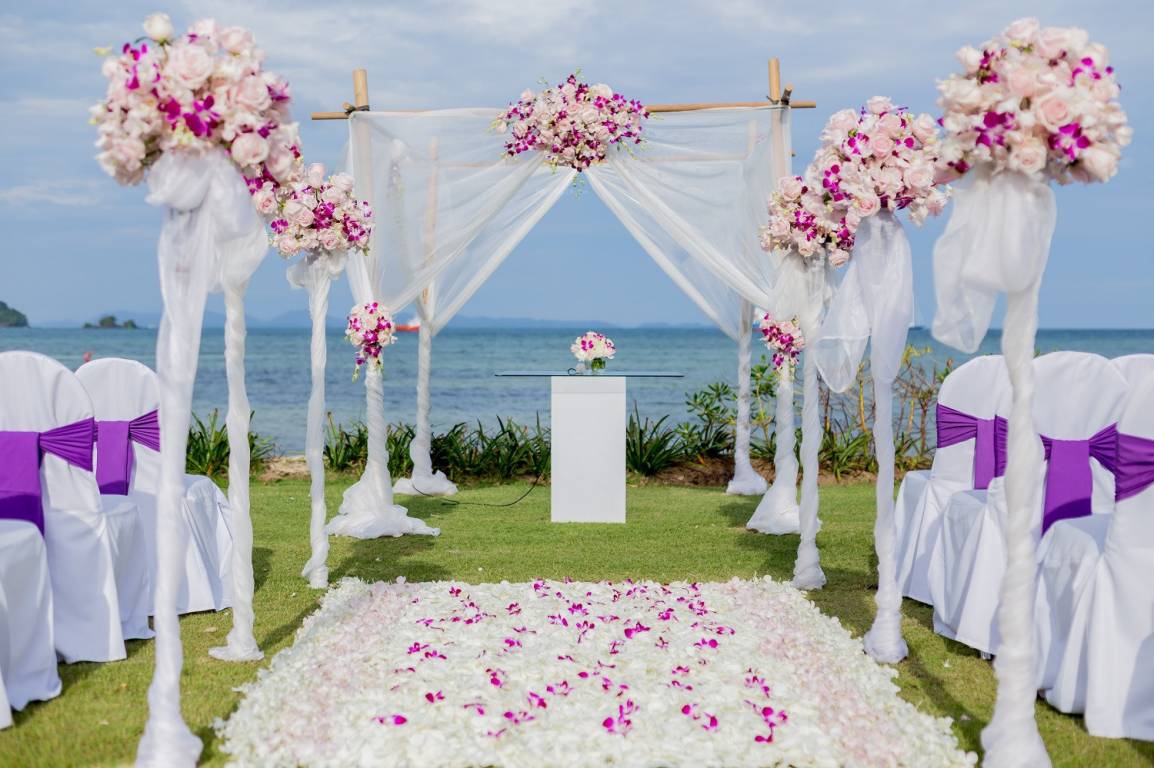 beach residences 1 Party Lawn