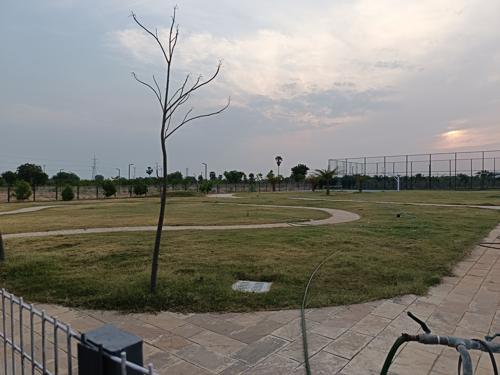  gigaciti Landscaped Gardens