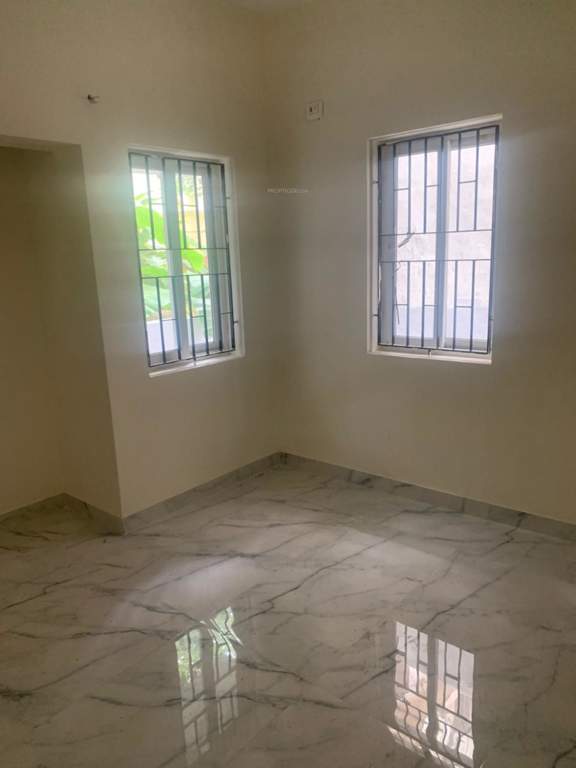  grandeur Living Area