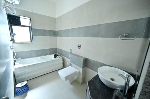  park-bellagio Living Area