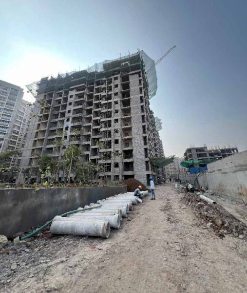  newtown-ph-3-c-bldg C3 Construction Status May-25