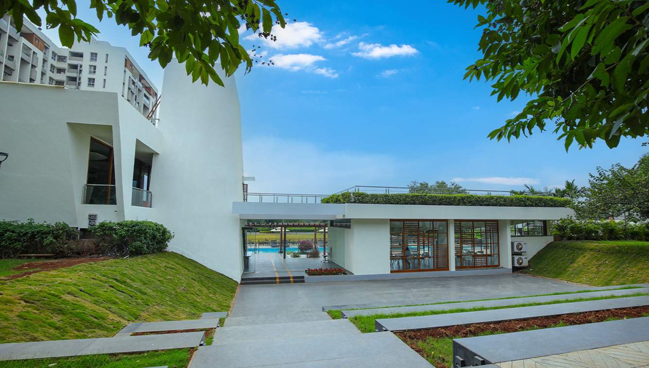  little earth kiwale building b11 Entrance Lobby