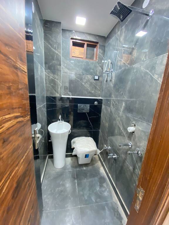  the paradise Bathroom