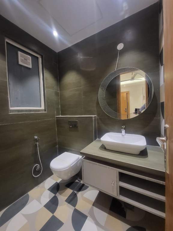  luxury floors south city 2 Bathroom