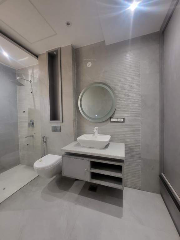  luxury floors south city 2 Bathroom
