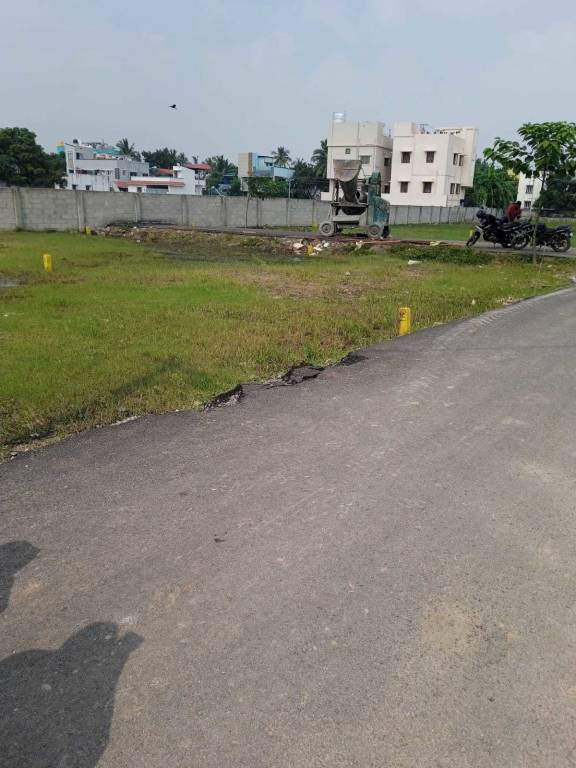  prashanthi avenue Plot