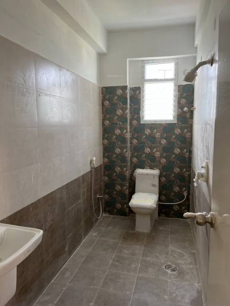  serene-grand Bathroom