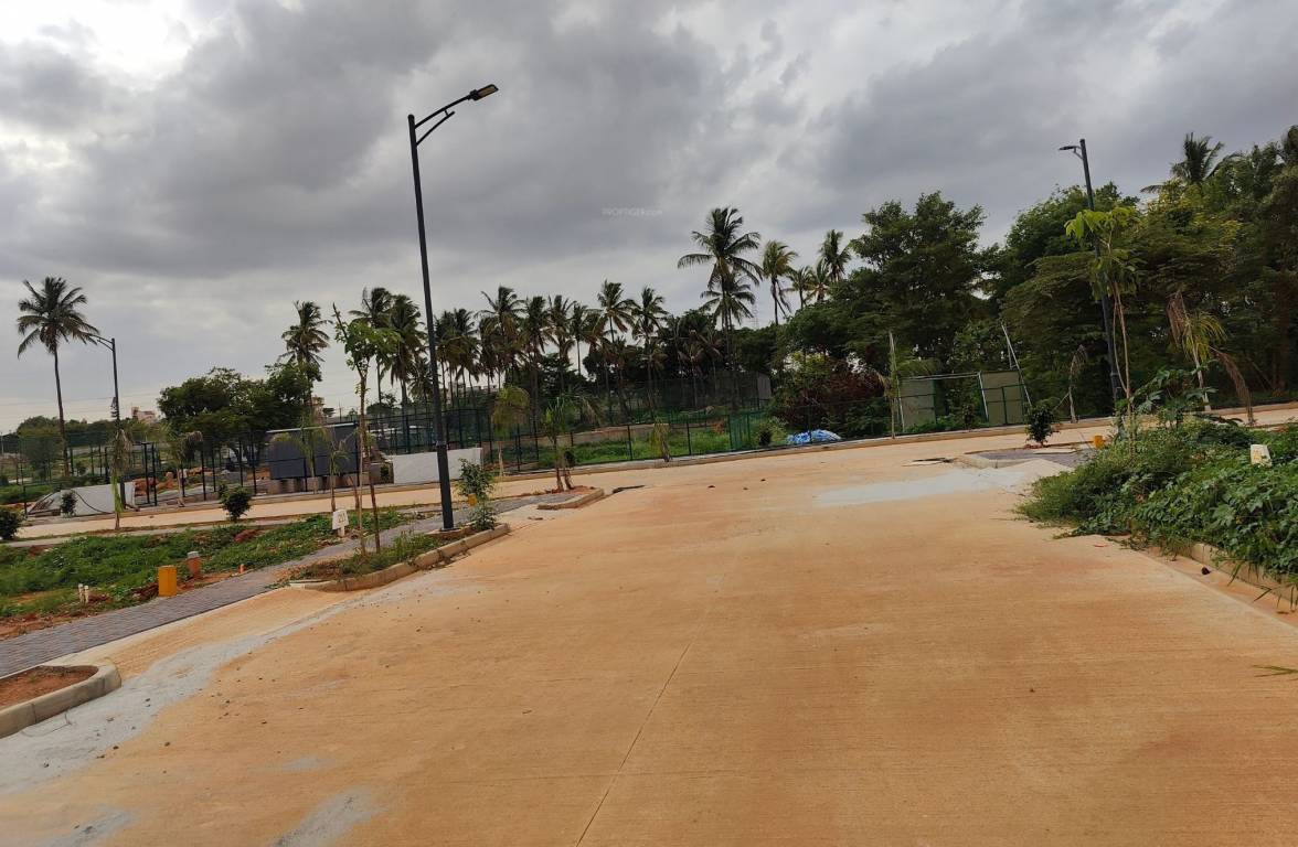  pristine estates Internal Roads & Footpaths