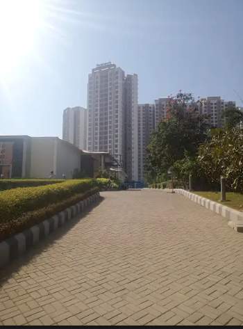  one world 4 Internal Roads & Footpaths