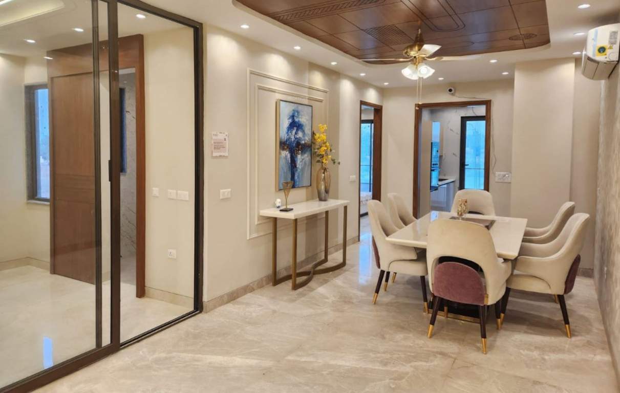  gurgaon investors Dining Area