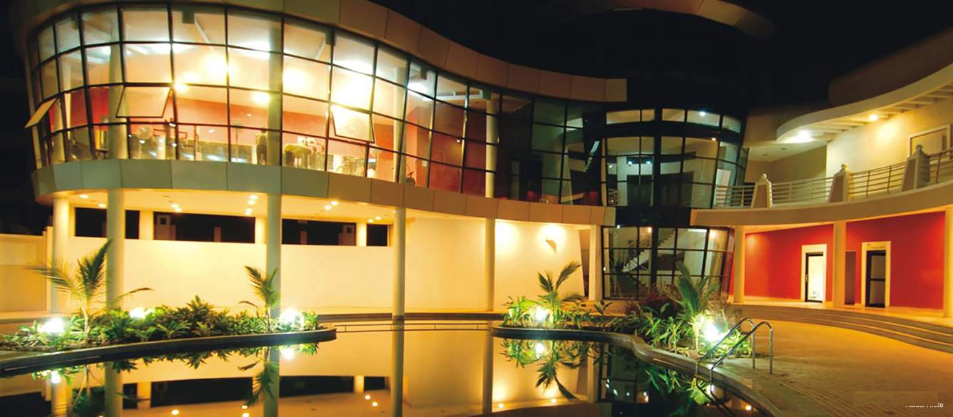  a garden city Club House