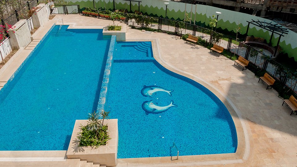  hm royal Swimming Pool