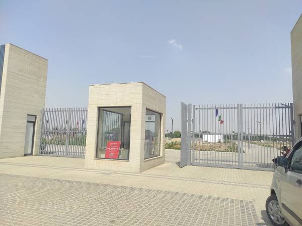  aster-woods Entrance Gate Security Cabin