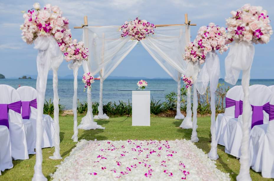  beach residences 4 Party Lawn