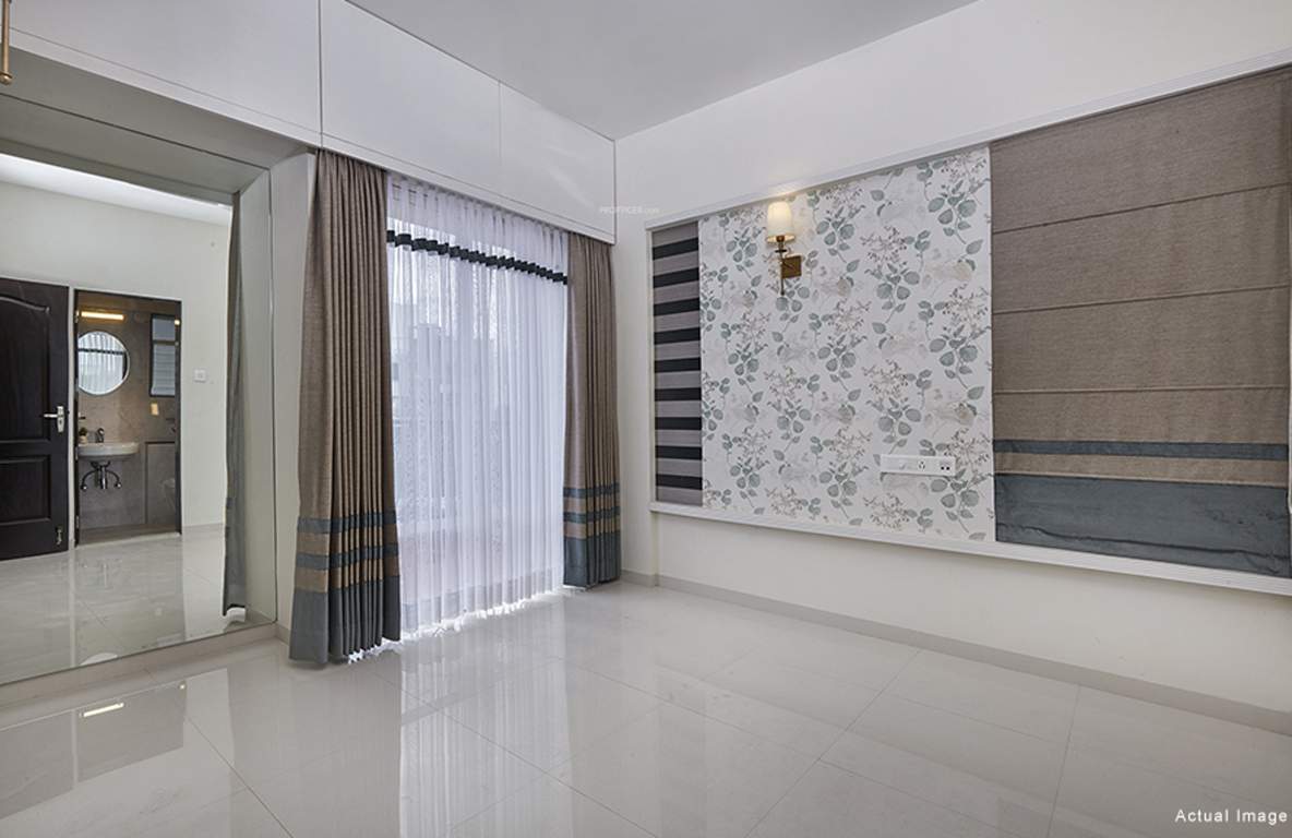  elan south east ii Living Area