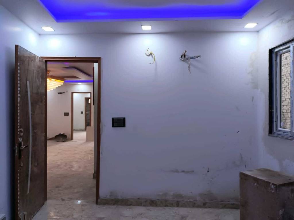 guru ji homes Bedroom