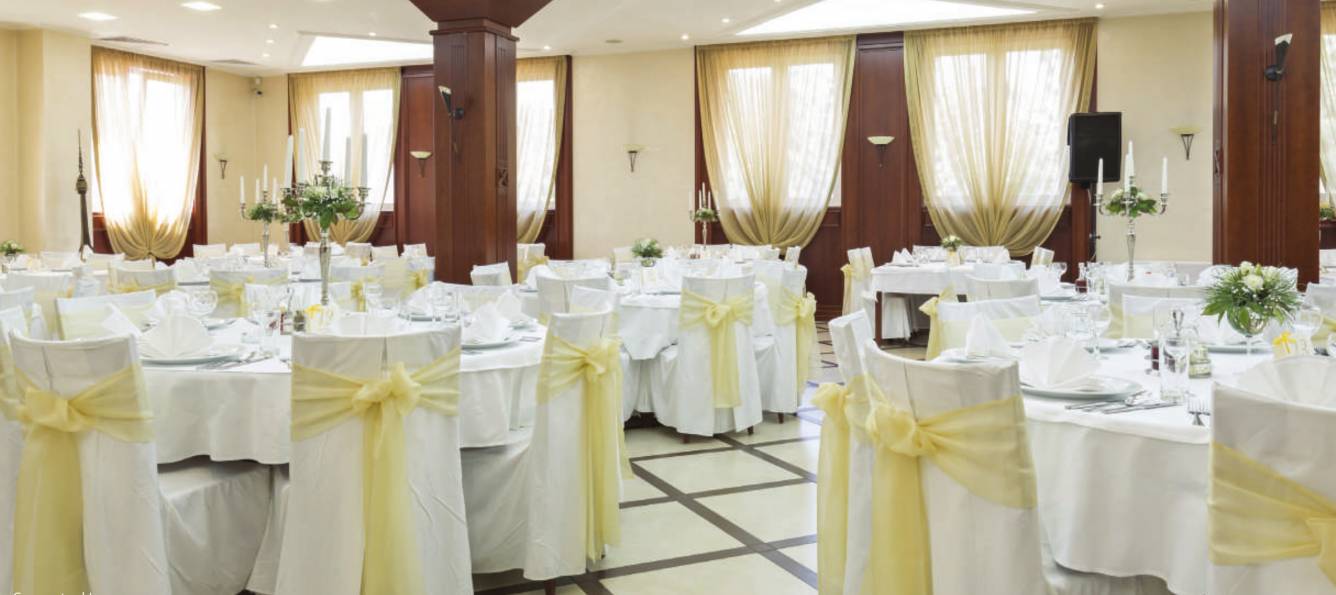  la moda Multipurpose Hall