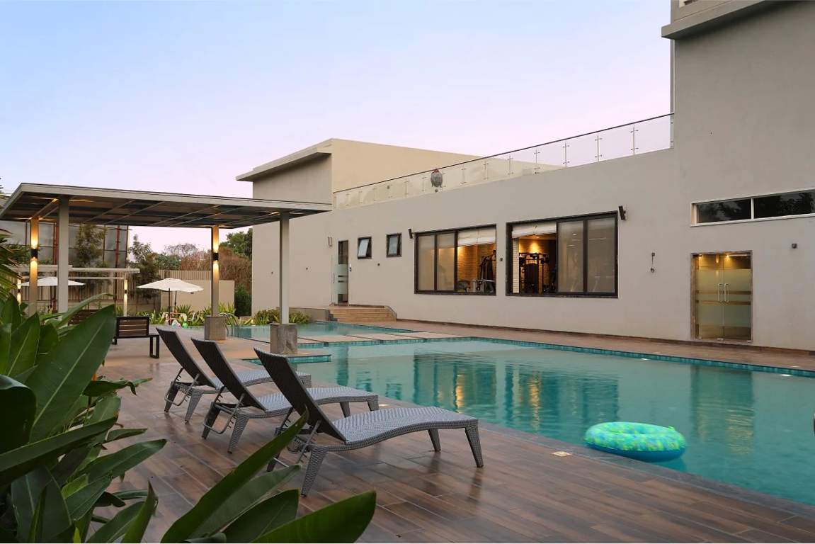  32 pinewood drive Swimming Pool