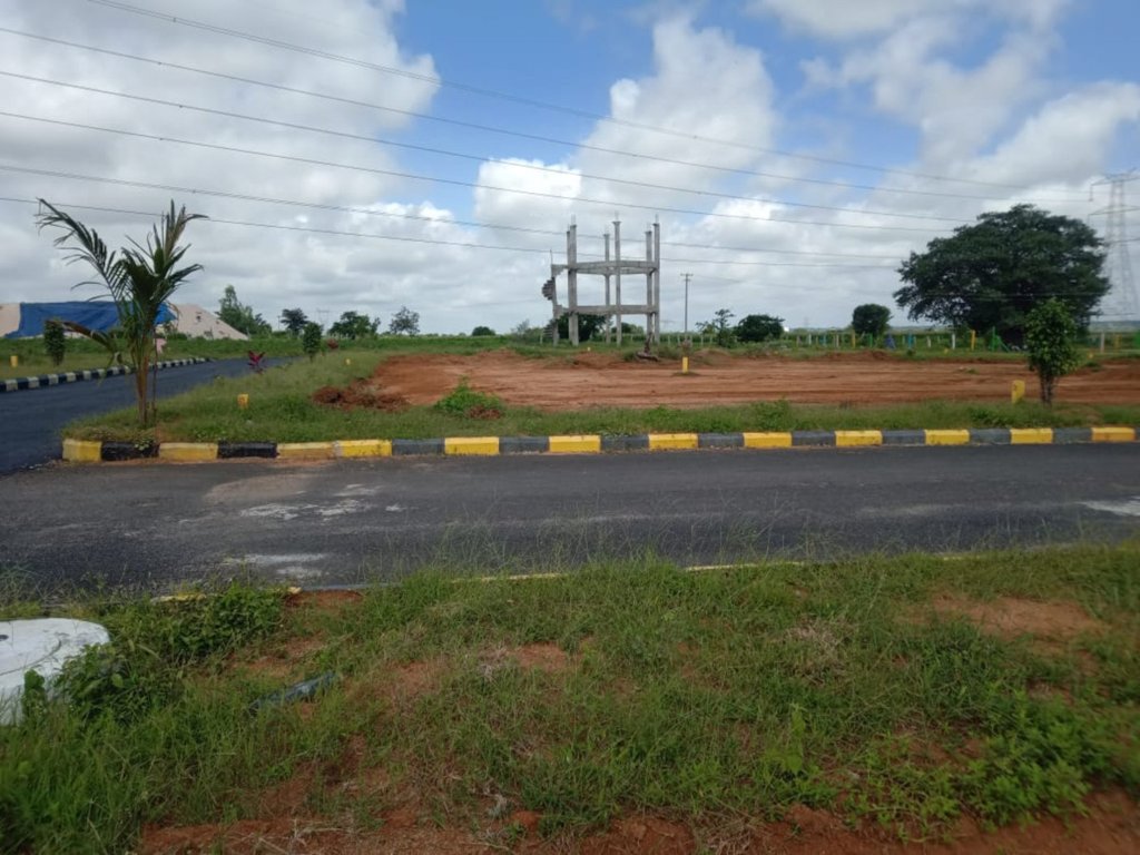  dream valley Internal Roads & Footpaths