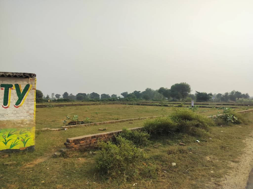  unite vatican city Plot