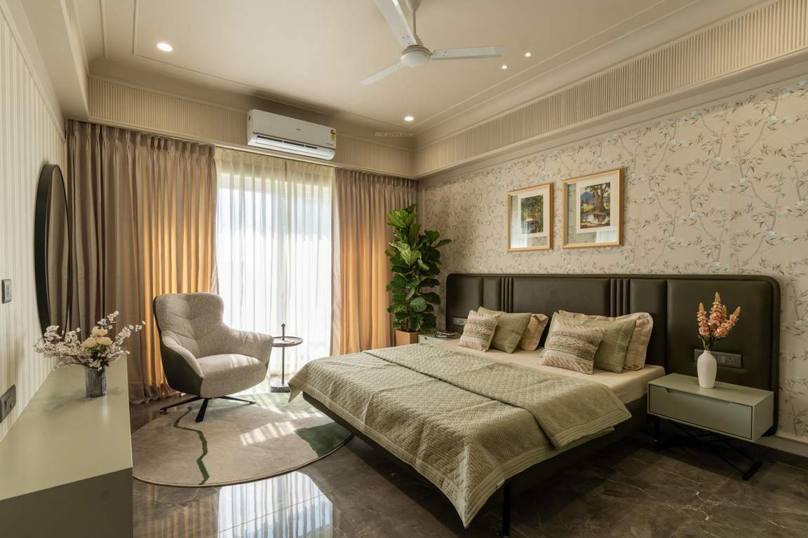  kishan altis Bedroom