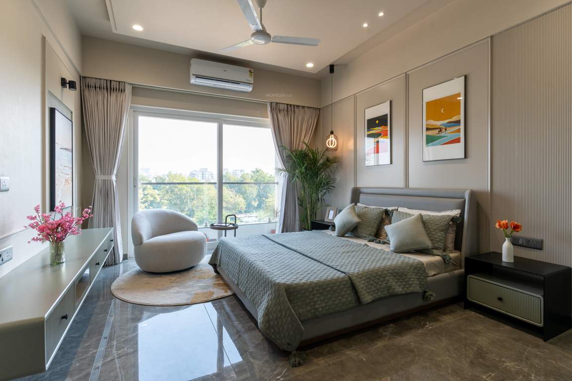  kishan altis Bedroom