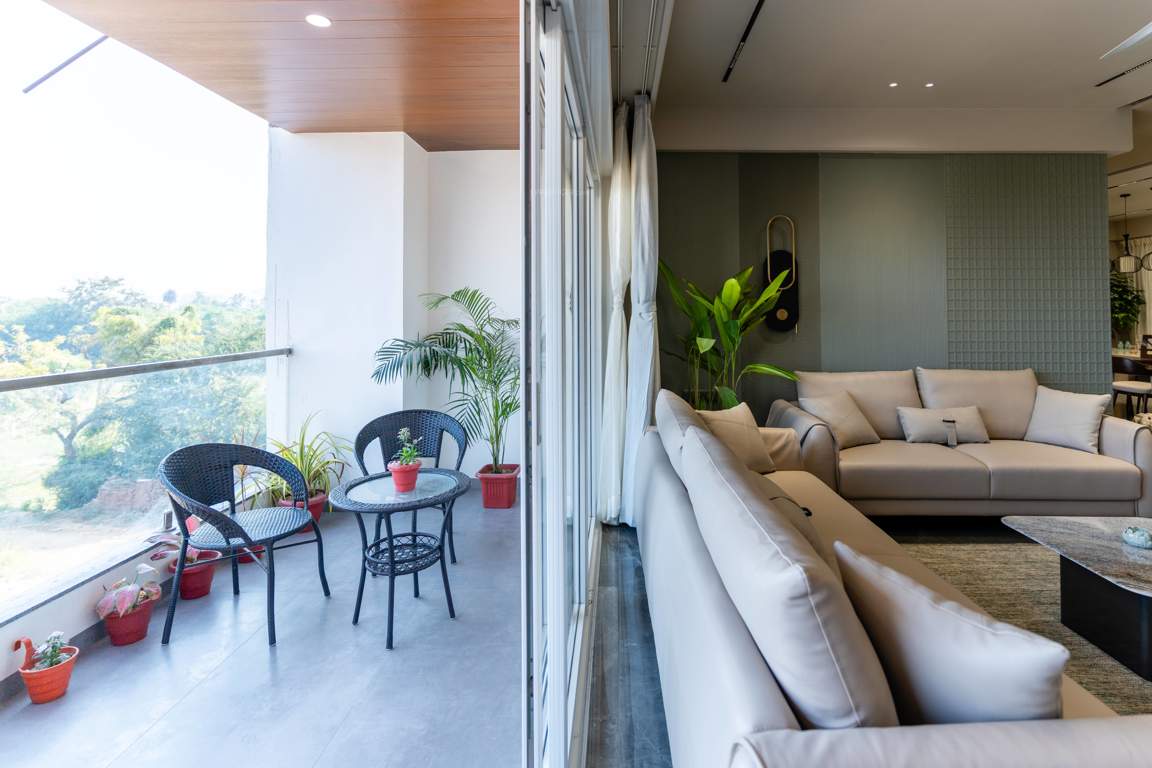  kishan altis Living Area