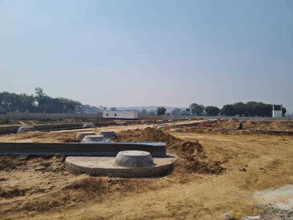  nkv golden avenue Plot