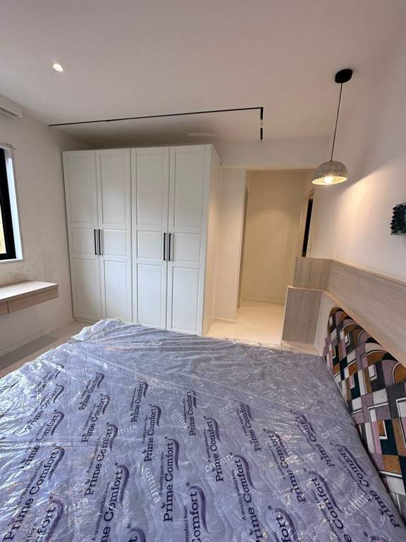  garden grove Bedroom