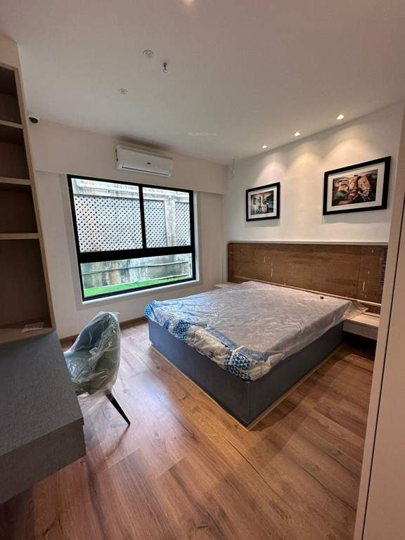  garden grove Bedroom