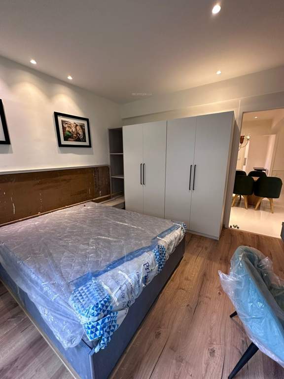  garden grove Bedroom