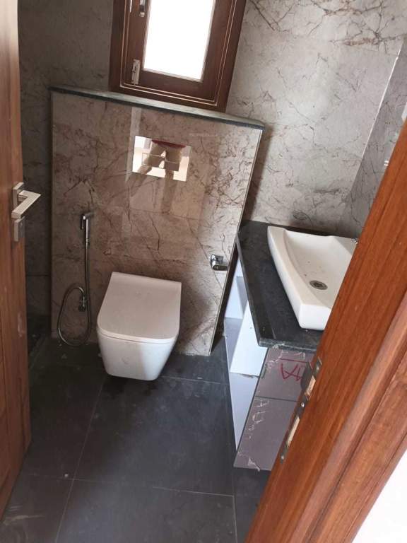  luxury builderfloor sector 57 Bathroom