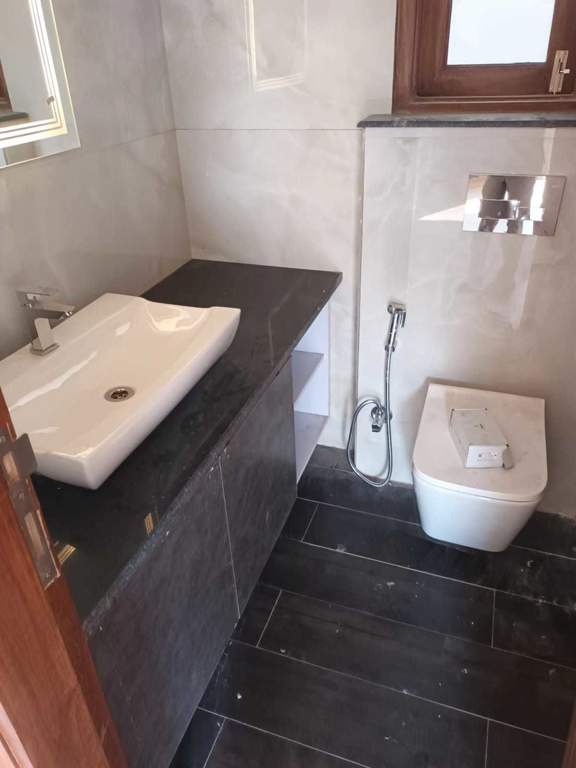  luxury builderfloor sector 57 Bathroom