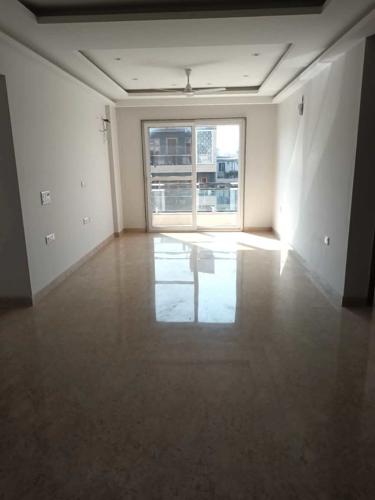  luxury-builderfloor-sector-57 Living Area