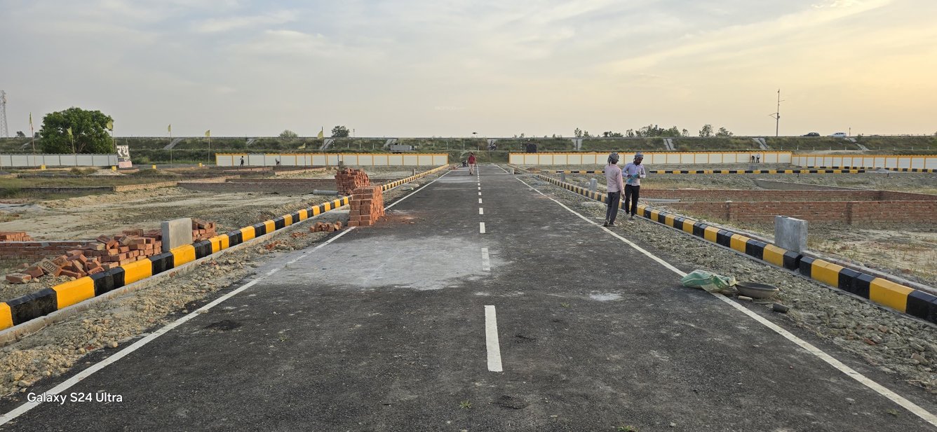  green park city Plot