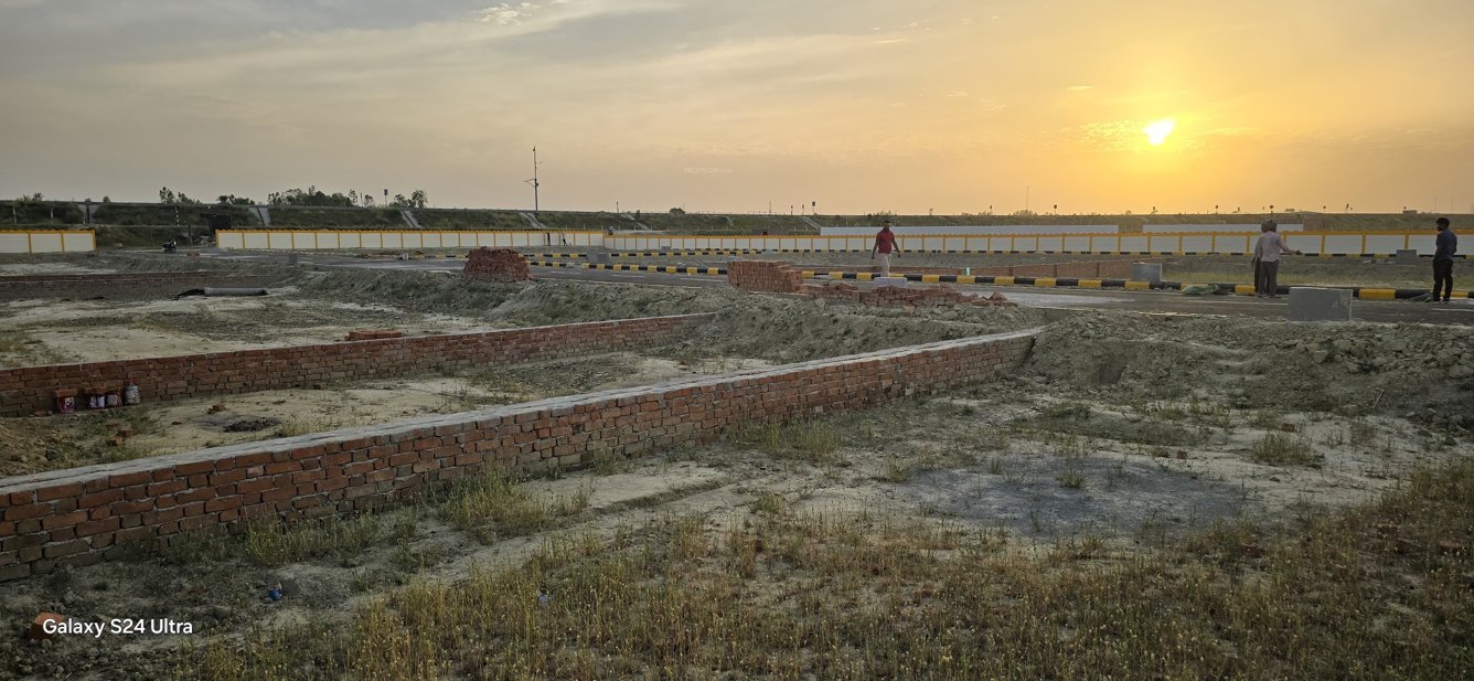  green park city Plot