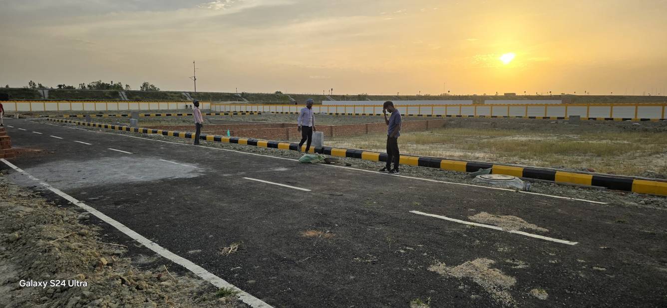  green park city Plot